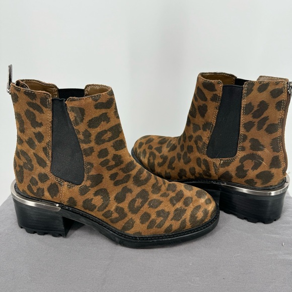 Vince Camuto leopard print Kelivena boots size 7.5 - Picture 2 of 7